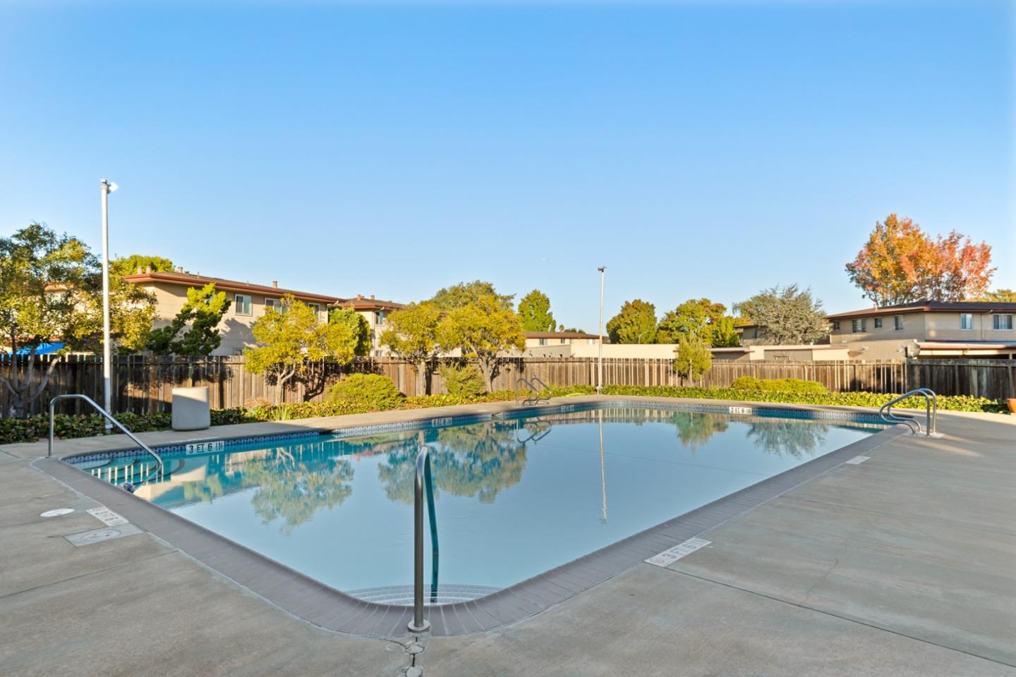 Detail Gallery Image 21 of 29 For 1608 Marina Ct a,  San Mateo,  CA 94403 - 1 Beds | 1 Baths