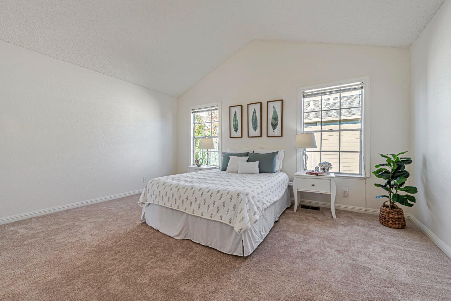 Detail Gallery Image 11 of 23 For 195 Banana Grove Ln, San Jose,  CA 95123 - 2 Beds | 2/1 Baths