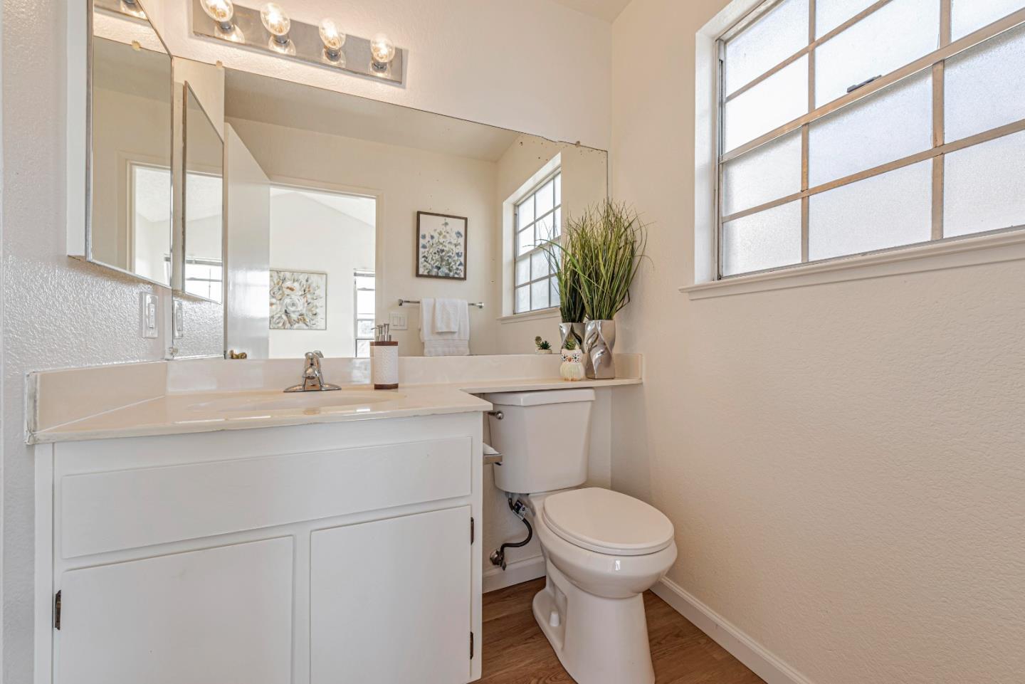 Detail Gallery Image 16 of 23 For 195 Banana Grove Ln, San Jose,  CA 95123 - 2 Beds | 2/1 Baths