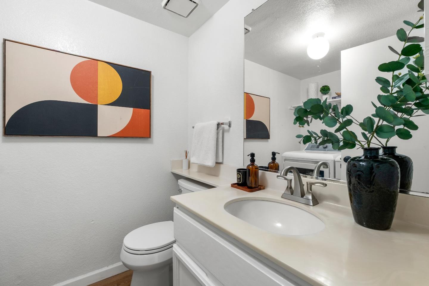 Detail Gallery Image 15 of 43 For 36841 Newark Blvd #B,  Newark,  CA 94560 - 3 Beds | 2/1 Baths