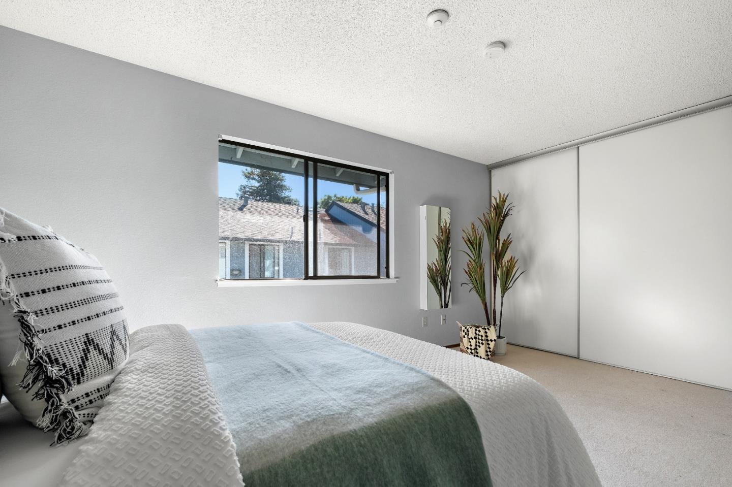 Detail Gallery Image 22 of 43 For 36841 Newark Blvd #B,  Newark,  CA 94560 - 3 Beds | 2/1 Baths