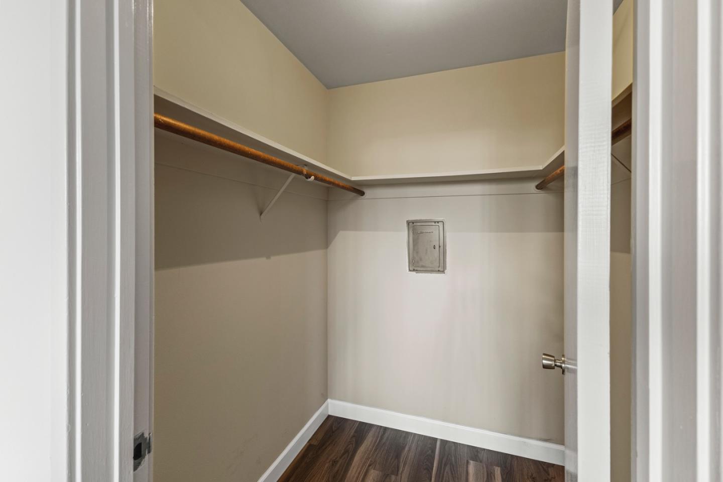 Detail Gallery Image 13 of 20 For 55 El Camino Real, Burlingame,  CA 94010 - – Beds | – Baths