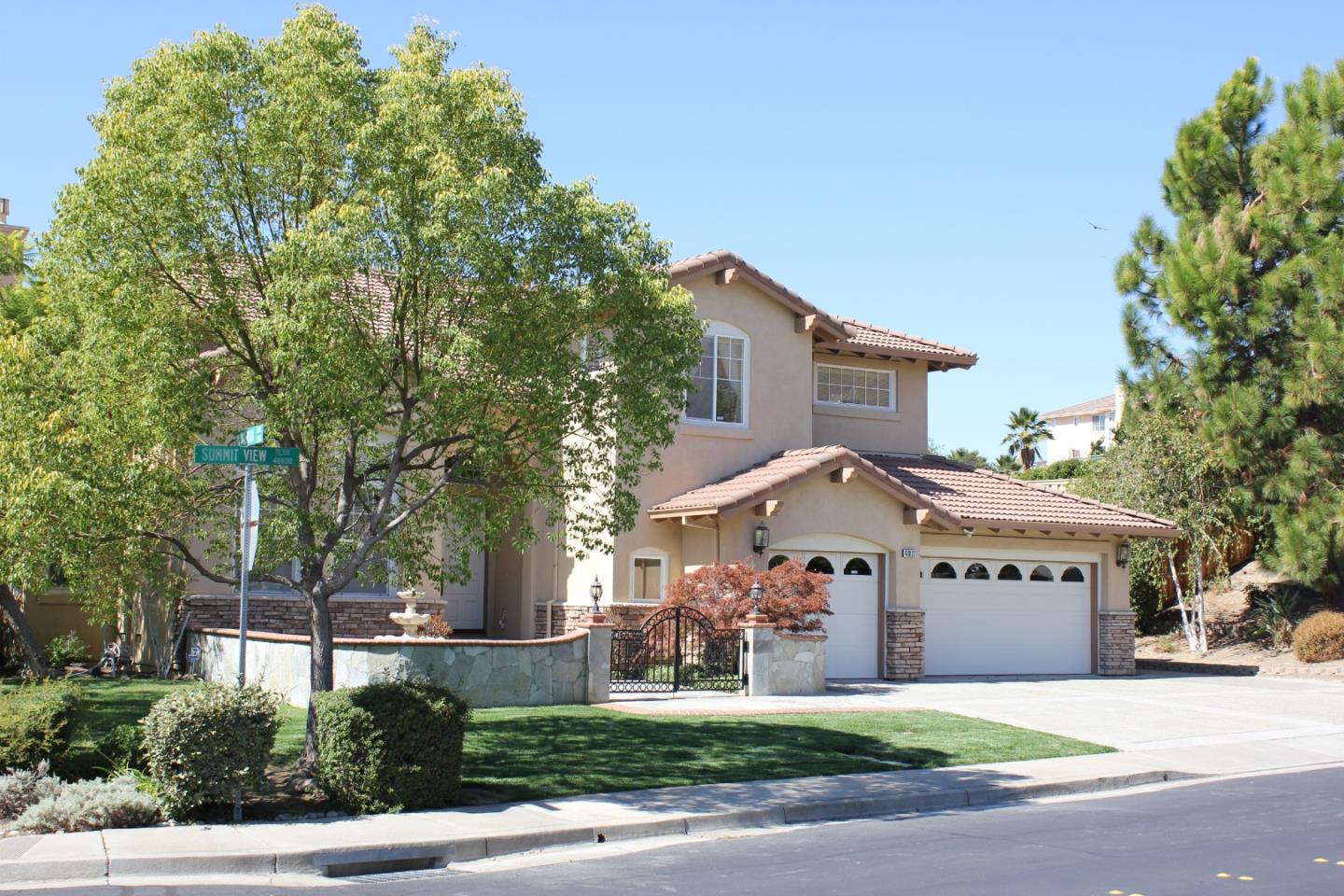 Detail Gallery Image 11 of 94 For 48822 Summit View Ter, Fremont,  CA 94539 - 5 Beds | 3/1 Baths