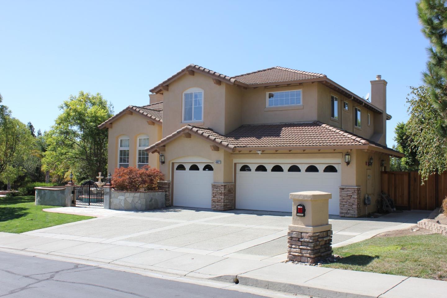 Detail Gallery Image 8 of 94 For 48822 Summit View Ter, Fremont,  CA 94539 - 5 Beds | 3/1 Baths