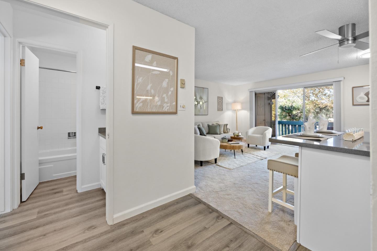 Detail Gallery Image 25 of 68 For 1036 Oak Grove Rd #116,  Concord,  CA 94518 - 1 Beds | 1 Baths