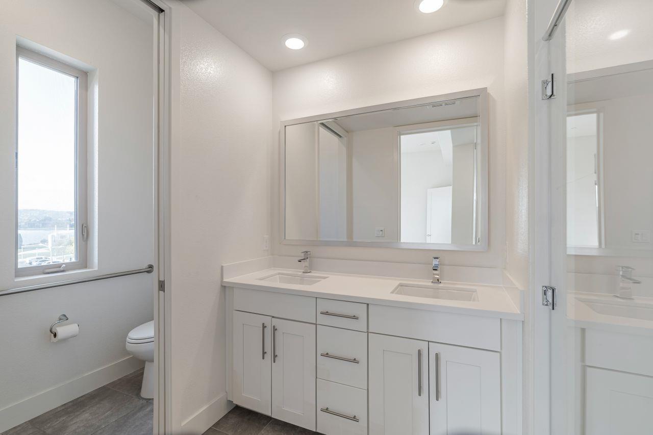 Detail Gallery Image 9 of 21 For 718 Eppleton Ln #403,  Foster City,  CA 94404 - 3 Beds | 2 Baths