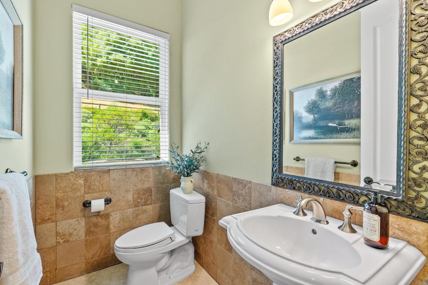 Detail Gallery Image 25 of 63 For 5820 Gilroy Hot Springs Rd, Gilroy,  CA 95020 - 3 Beds | 2/1 Baths