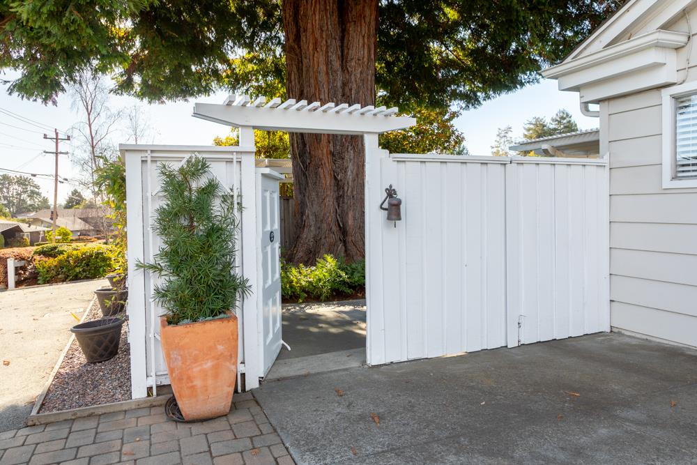 Detail Gallery Image 32 of 44 For 900 Clubhouse Dr, Aptos,  CA 95003 - 2 Beds | 2 Baths