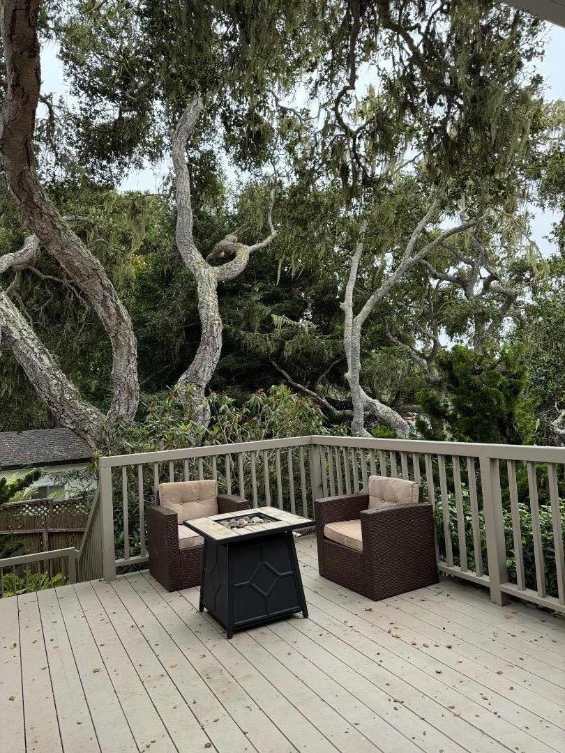 Detail Gallery Image 2 of 11 For Hermitage, Pebble Beach,  CA 93953 - 1 Beds | 1 Baths