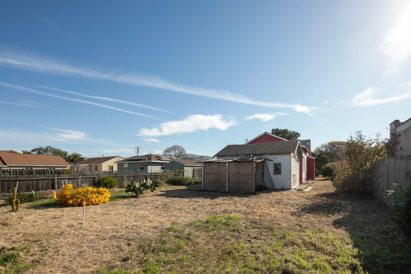 Detail Gallery Image 4 of 15 For 609 Middlefield Rd, Salinas,  CA 93906 - 2 Beds | 1 Baths