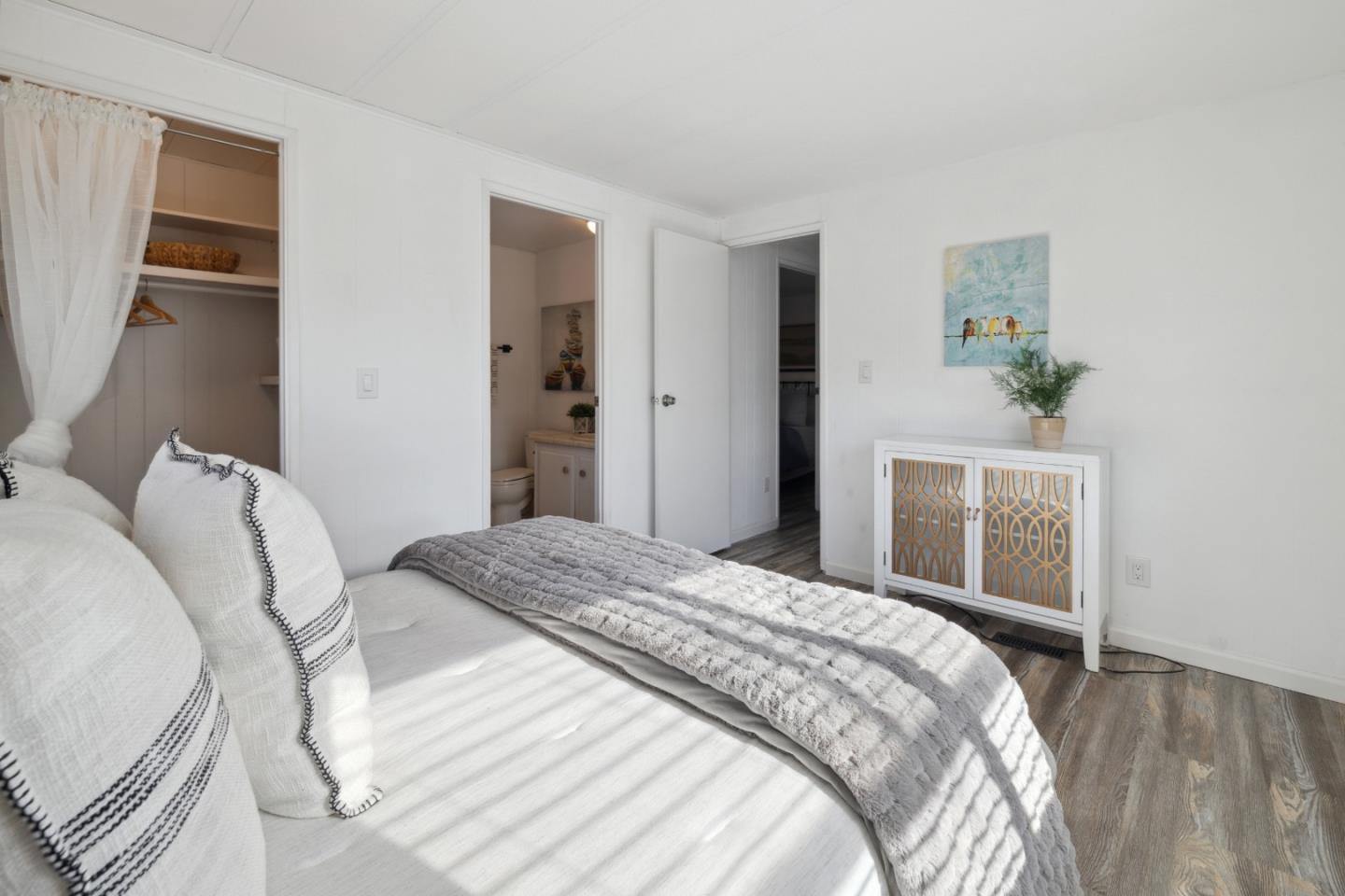 Detail Gallery Image 8 of 30 For 2395 Delaware Ave #106,  Santa Cruz,  CA 95060 - 2 Beds | 2 Baths