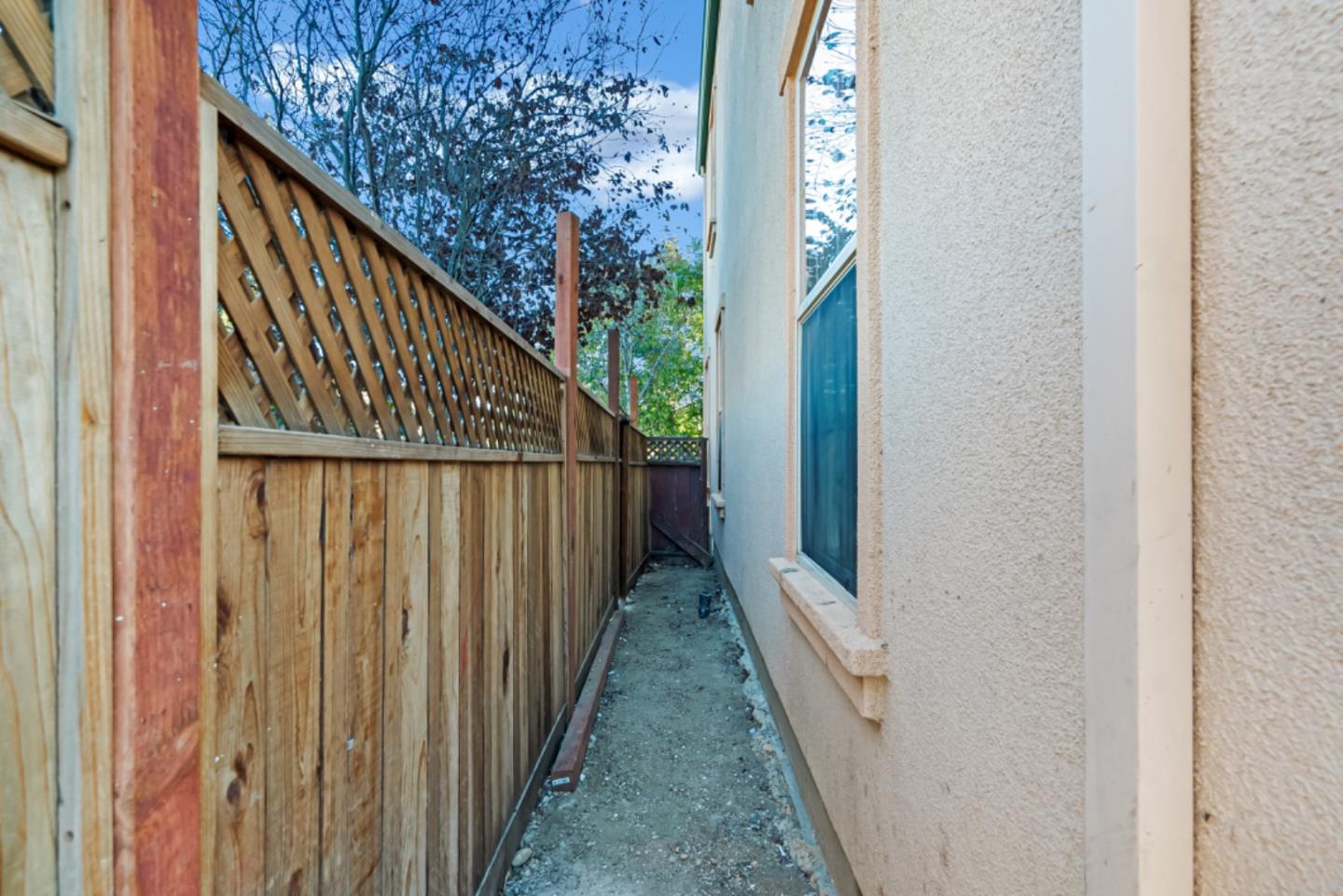 Detail Gallery Image 35 of 36 For 712 Teneyuque Ave, Greenfield,  CA 93927 - 3 Beds | 2/1 Baths