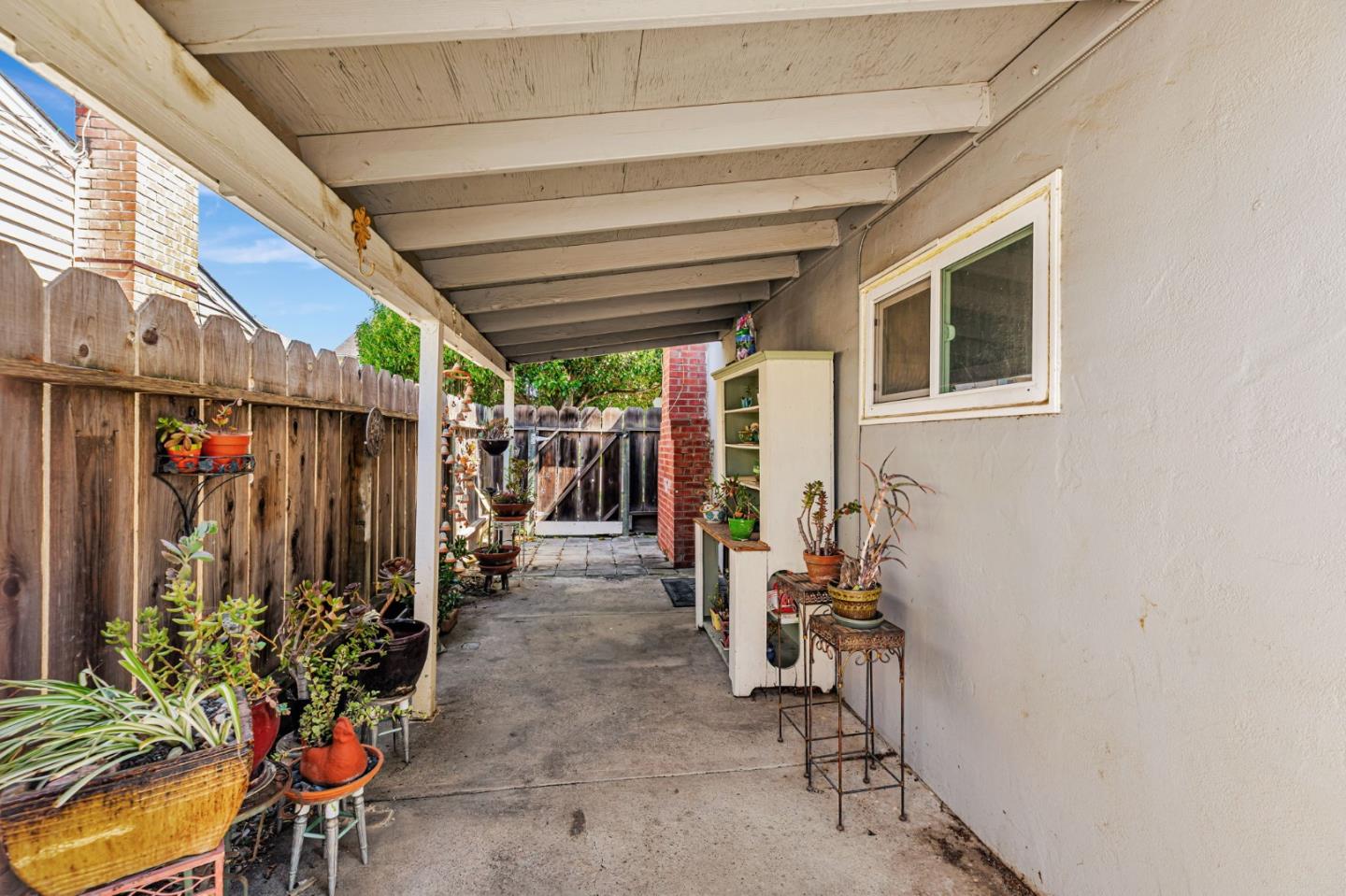Detail Gallery Image 34 of 39 For 263 Maple St, Hollister,  CA 95023 - 3 Beds | 1 Baths