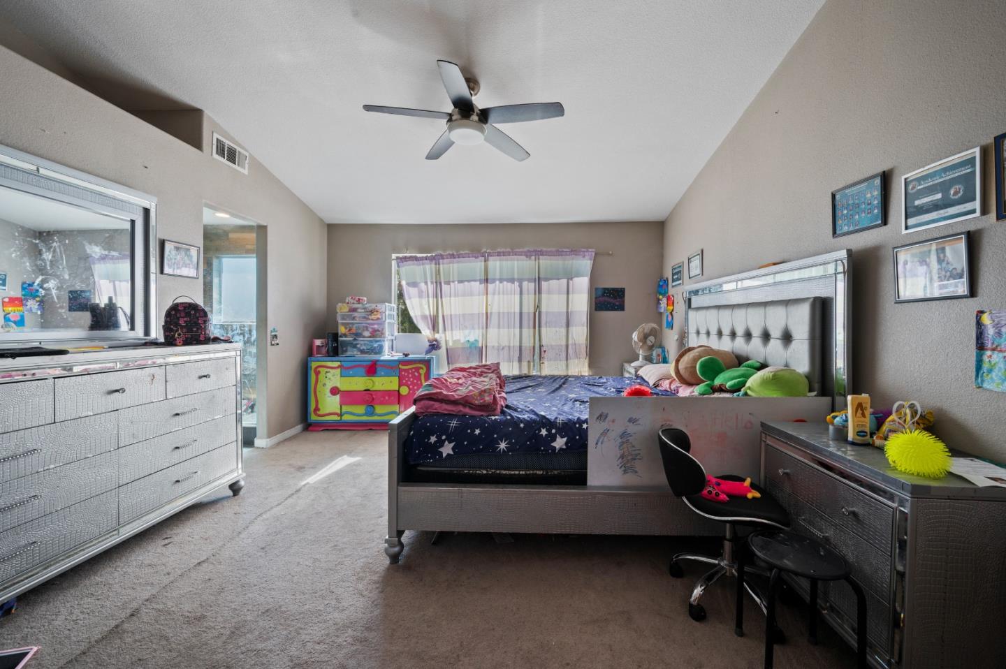 Detail Gallery Image 15 of 18 For 3330 Konig Ct, Stockton,  CA 95206 - 4 Beds | 2/1 Baths