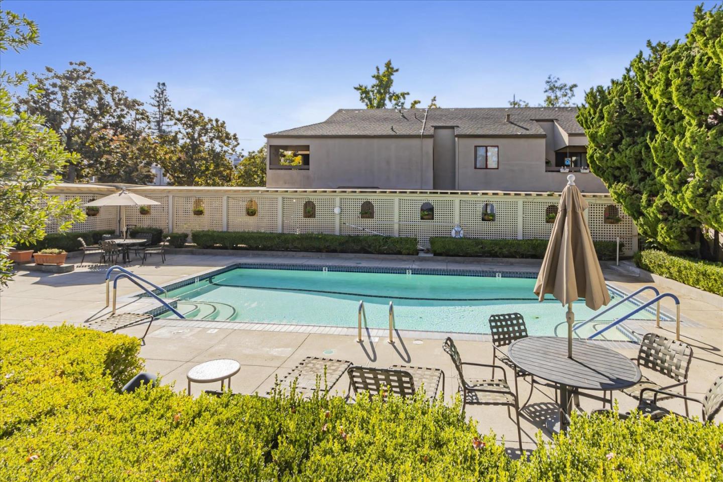 Detail Gallery Image 32 of 33 For 451 Alberto Way #248,  Los Gatos,  CA 95032 - 2 Beds | 1 Baths