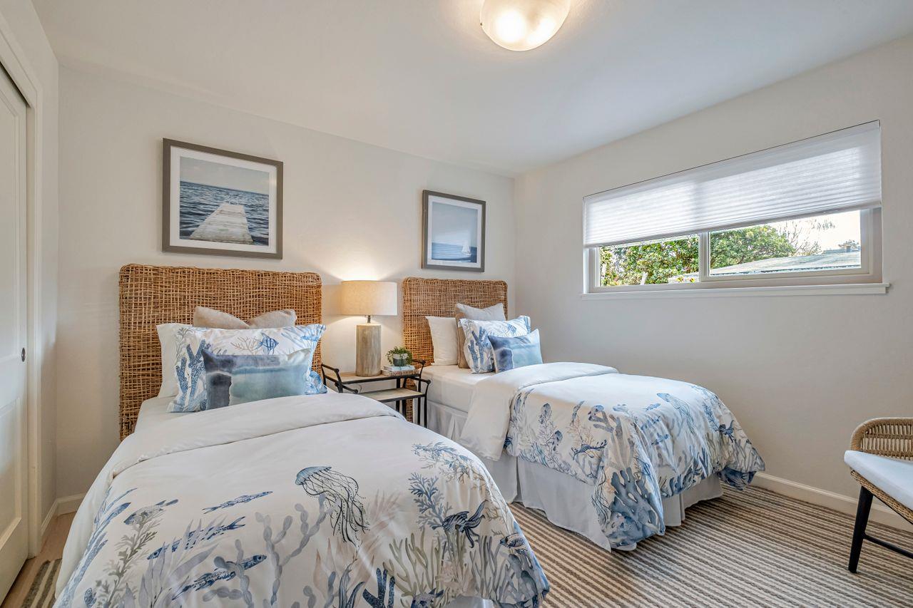 Detail Gallery Image 25 of 51 For 439 Cliff Dr, Aptos,  CA 95003 - 3 Beds | 2 Baths