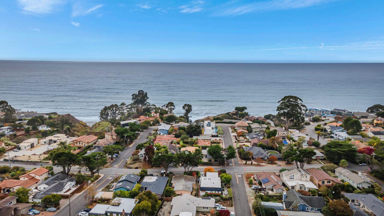 Detail Gallery Image 49 of 51 For 439 Cliff Dr, Aptos,  CA 95003 - 3 Beds | 2 Baths