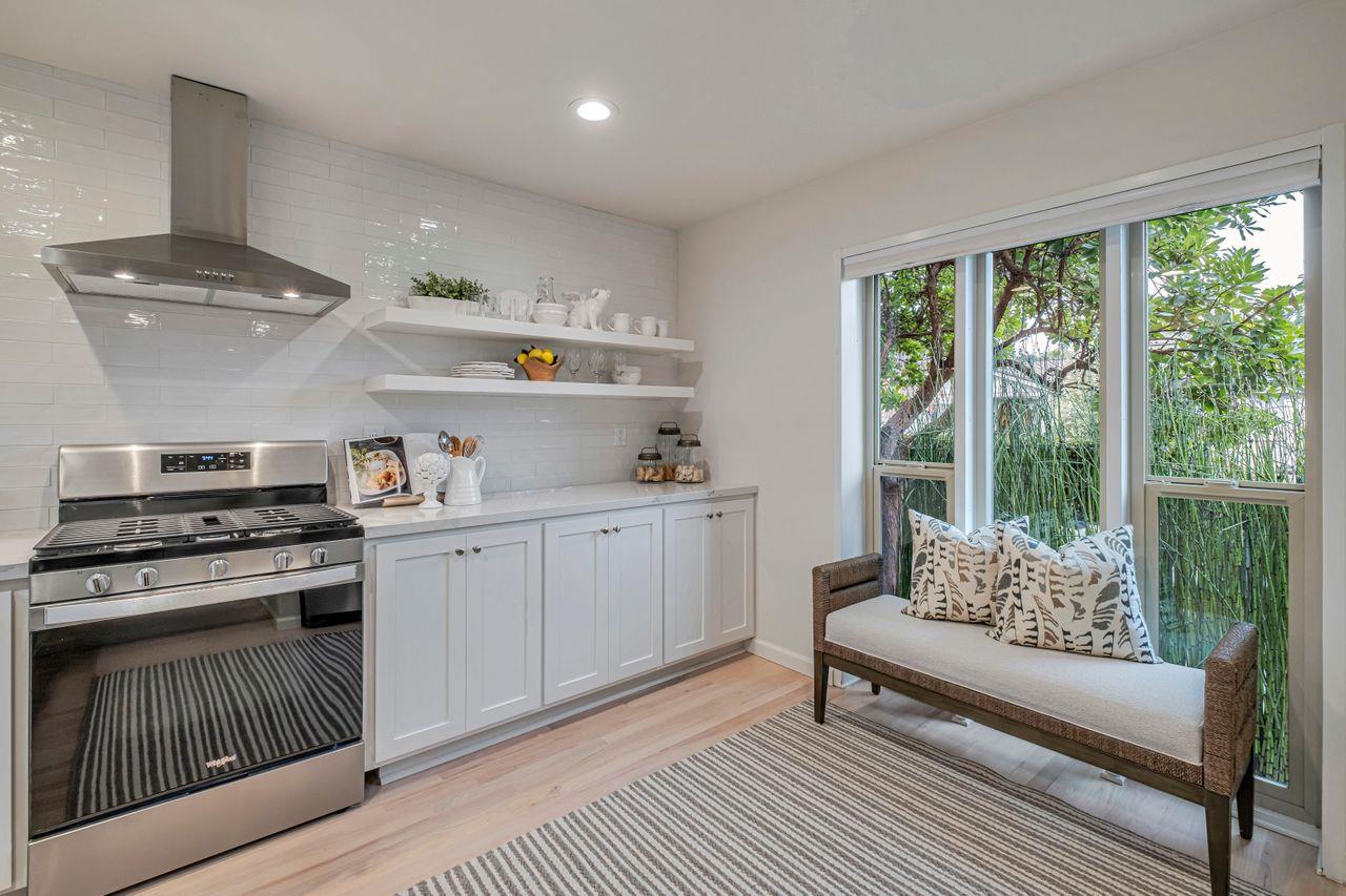 Detail Gallery Image 6 of 51 For 439 Cliff Dr, Aptos,  CA 95003 - 3 Beds | 2 Baths