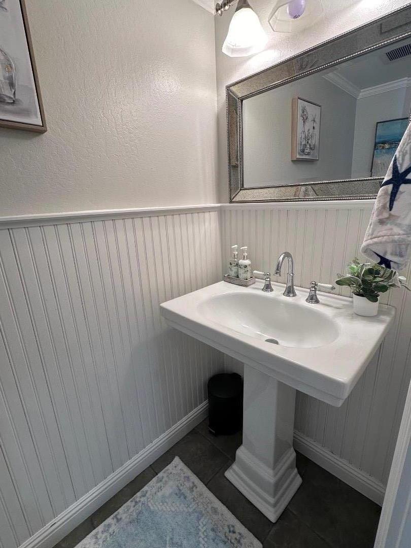 Detail Gallery Image 10 of 19 For 1290 Terra Nova Blvd, Pacifica,  CA 94044 - 2 Beds | 1/1 Baths