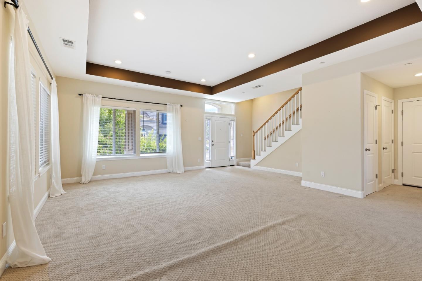 Detail Gallery Image 7 of 28 For 1097 Jayden Ln, San Jose,  CA 95120 - 4 Beds | 3/1 Baths