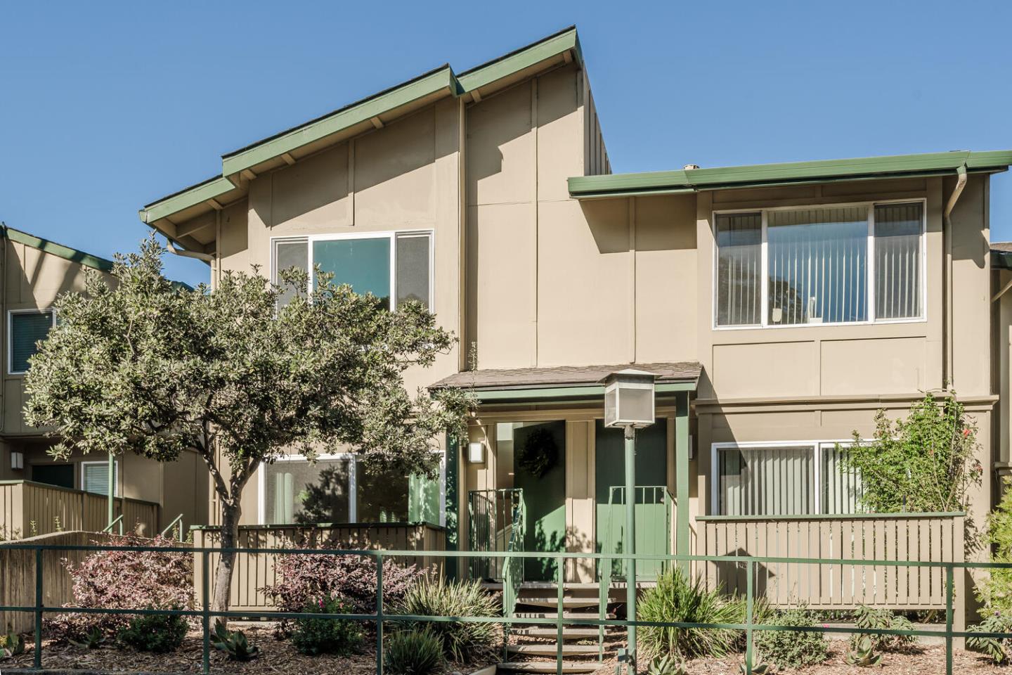 Detail Gallery Image 12 of 18 For 397 Half Moon Ln #12,  Daly City,  CA 94015 - 1 Beds | 1 Baths