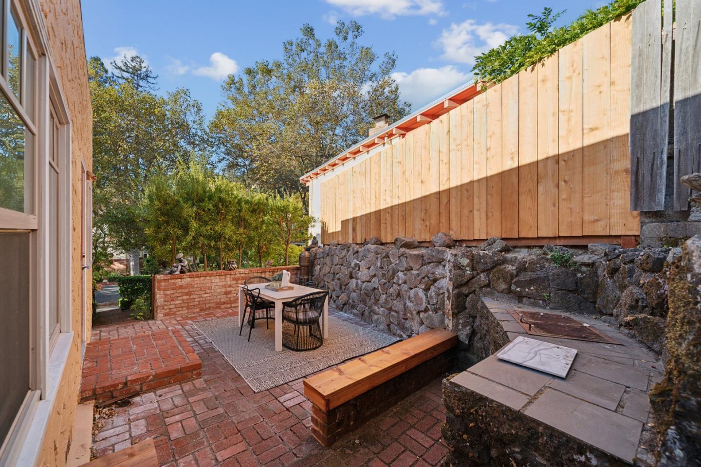 Detail Gallery Image 23 of 34 For 15 Lincoln Park, San Anselmo,  CA 94960 - 3 Beds | 1/1 Baths