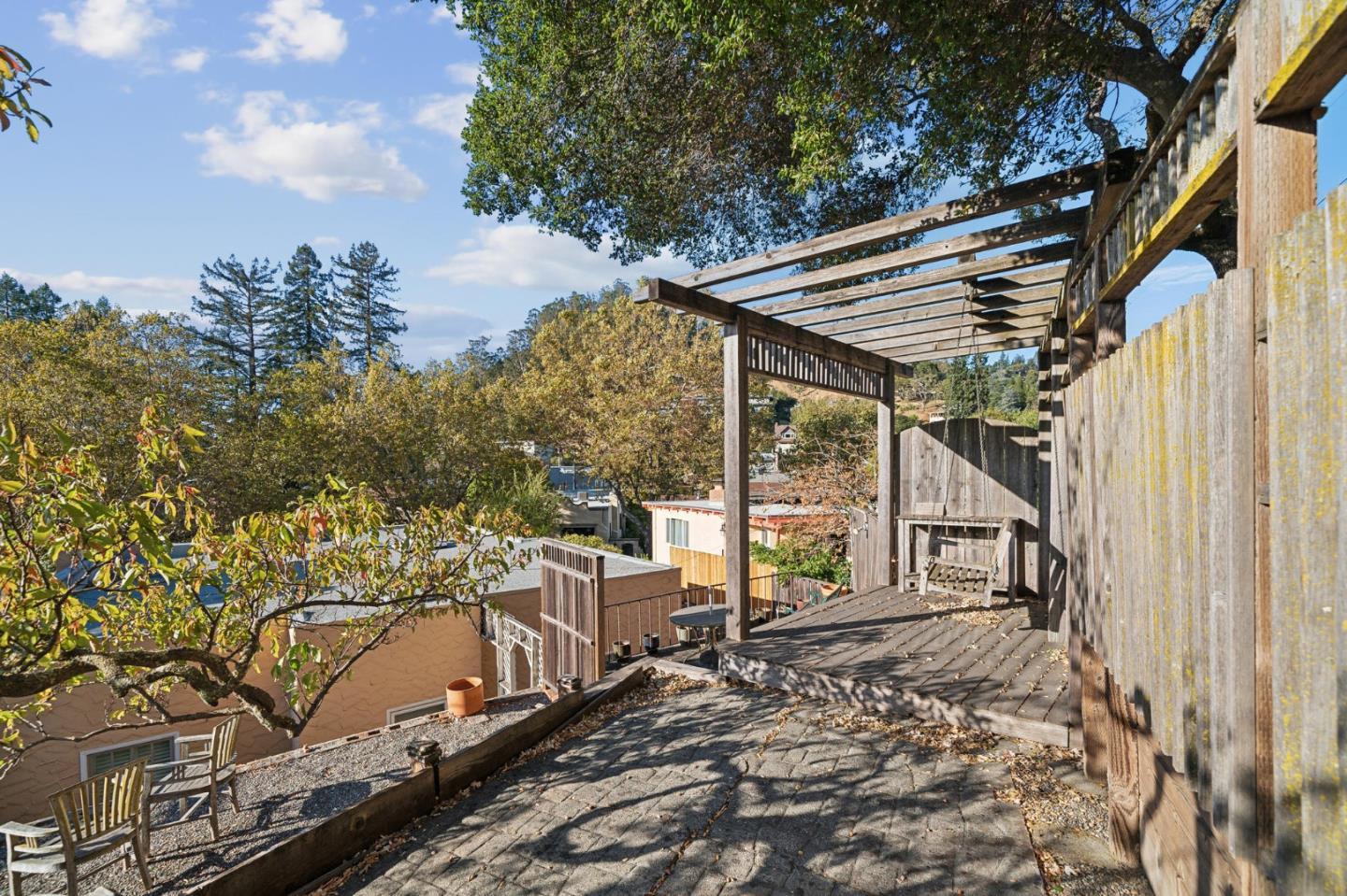 Detail Gallery Image 27 of 34 For 15 Lincoln Park, San Anselmo,  CA 94960 - 3 Beds | 1/1 Baths