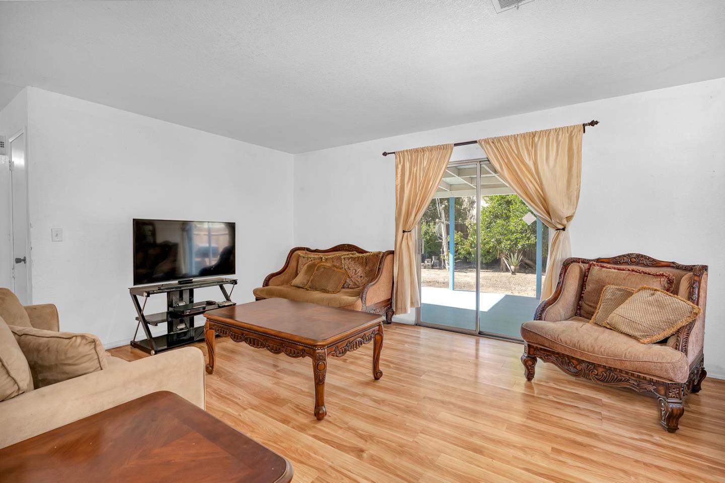 Detail Gallery Image 13 of 30 For 1930 Carol Ave, Dos Palos,  CA 93620 - 3 Beds | 1/1 Baths