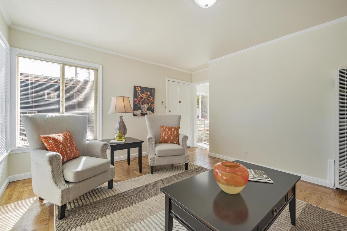 Detail Gallery Image 5 of 44 For 1343 Cortland Ave, San Francisco,  CA 94110 - 2 Beds | 1 Baths