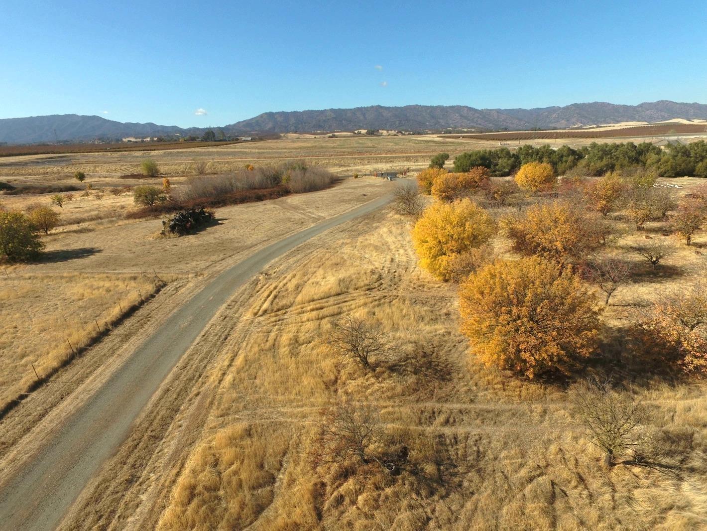 Detail Gallery Image 6 of 25 For 27643 County Road 88, Winters,  CA 95694 - 2 Beds | 1 Baths