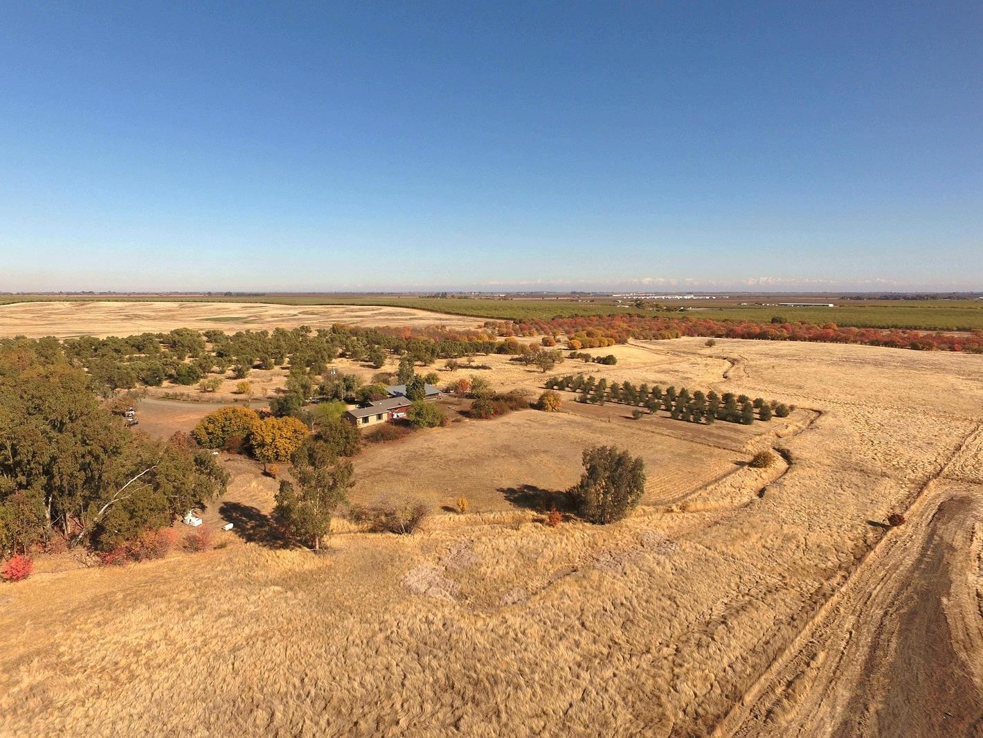 Detail Gallery Image 9 of 25 For 27643 County Road 88, Winters,  CA 95694 - 2 Beds | 1 Baths