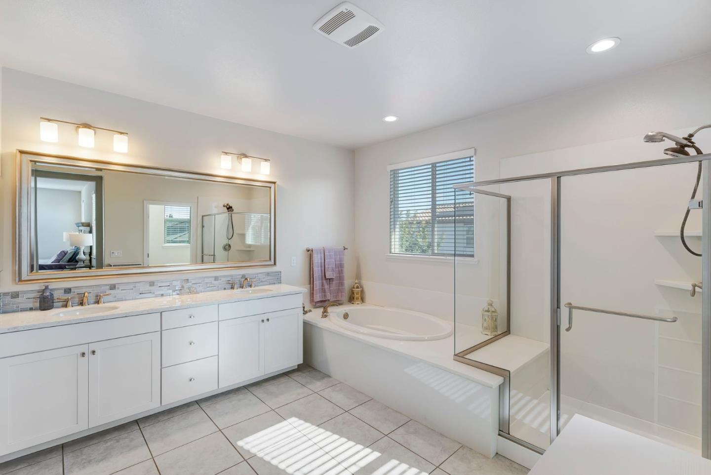 Detail Gallery Image 32 of 42 For 515 Alicante Dr, Hollister,  CA 95023 - 4 Beds | 2/1 Baths