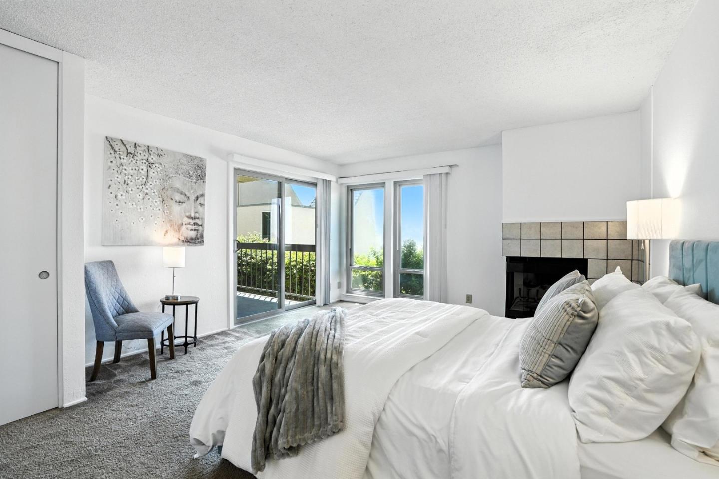 Detail Gallery Image 16 of 28 For 451 Roberts Rd, Pacifica,  CA 94044 - 2 Beds | 2/1 Baths