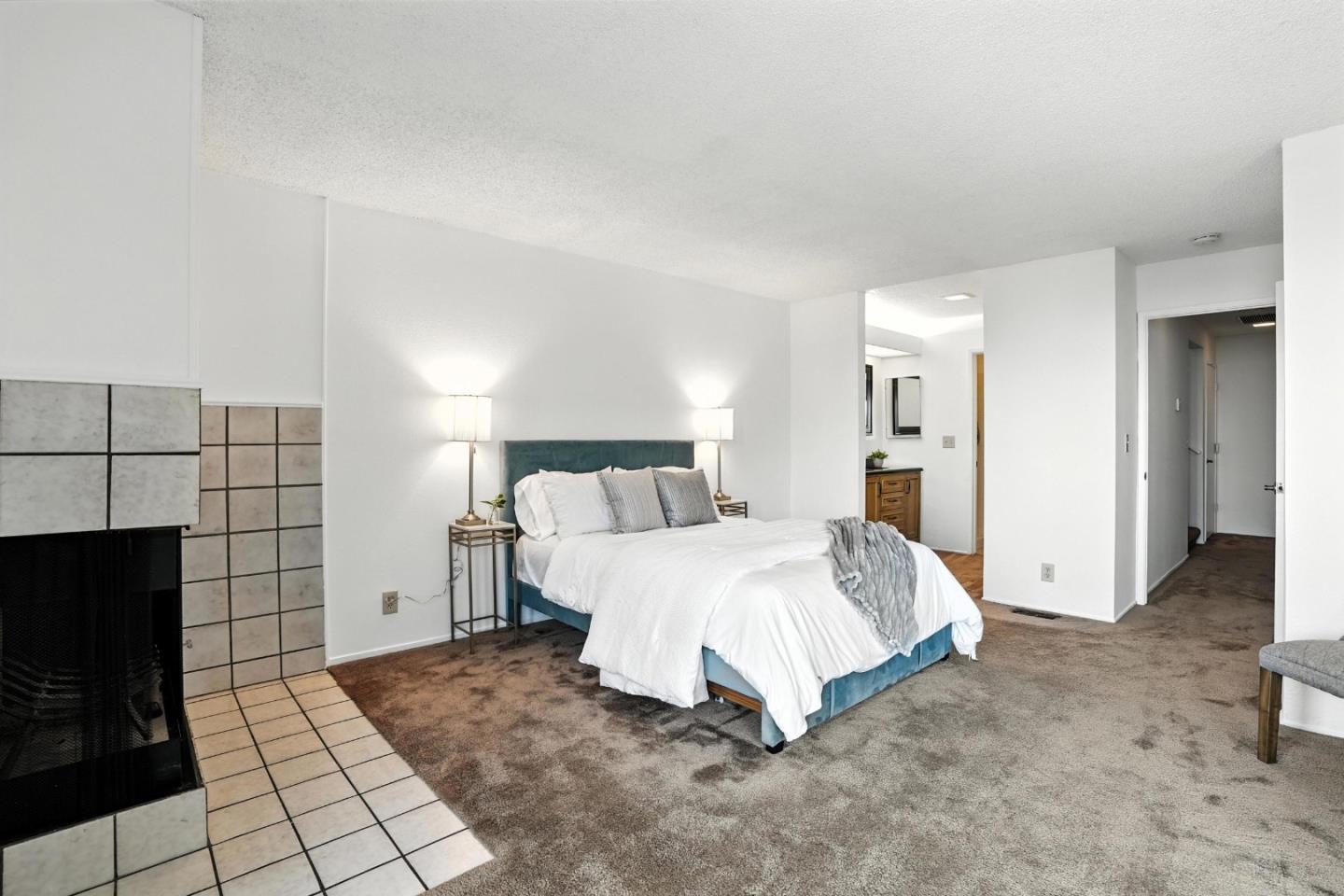 Detail Gallery Image 17 of 28 For 451 Roberts Rd, Pacifica,  CA 94044 - 2 Beds | 2/1 Baths