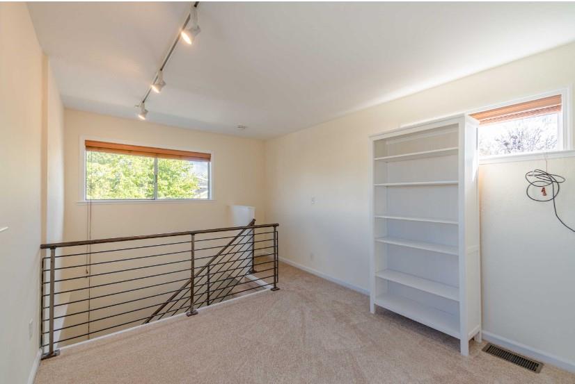 Detail Gallery Image 35 of 45 For 2400 Bonar St, Berkeley,  CA 94702 - 3 Beds | 2 Baths