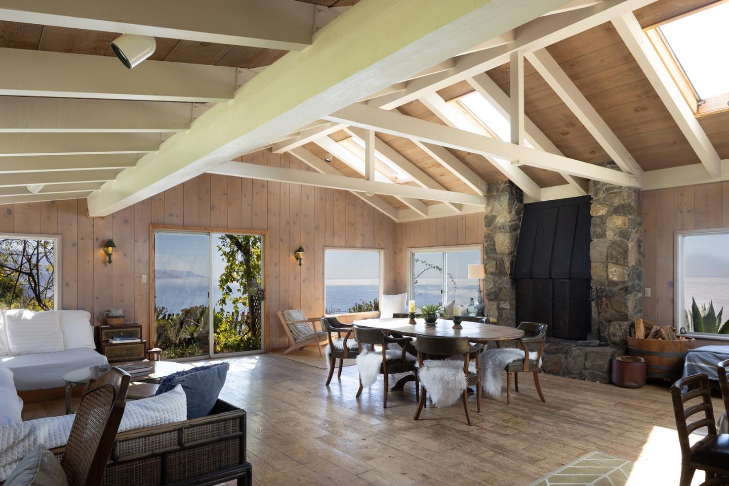 47320 Highway 1, Big Sur, California 93920, 11 Bedrooms Bedrooms, ,8 BathroomsBathrooms,Residential,For Sale,47320 Highway 1,ML81986529