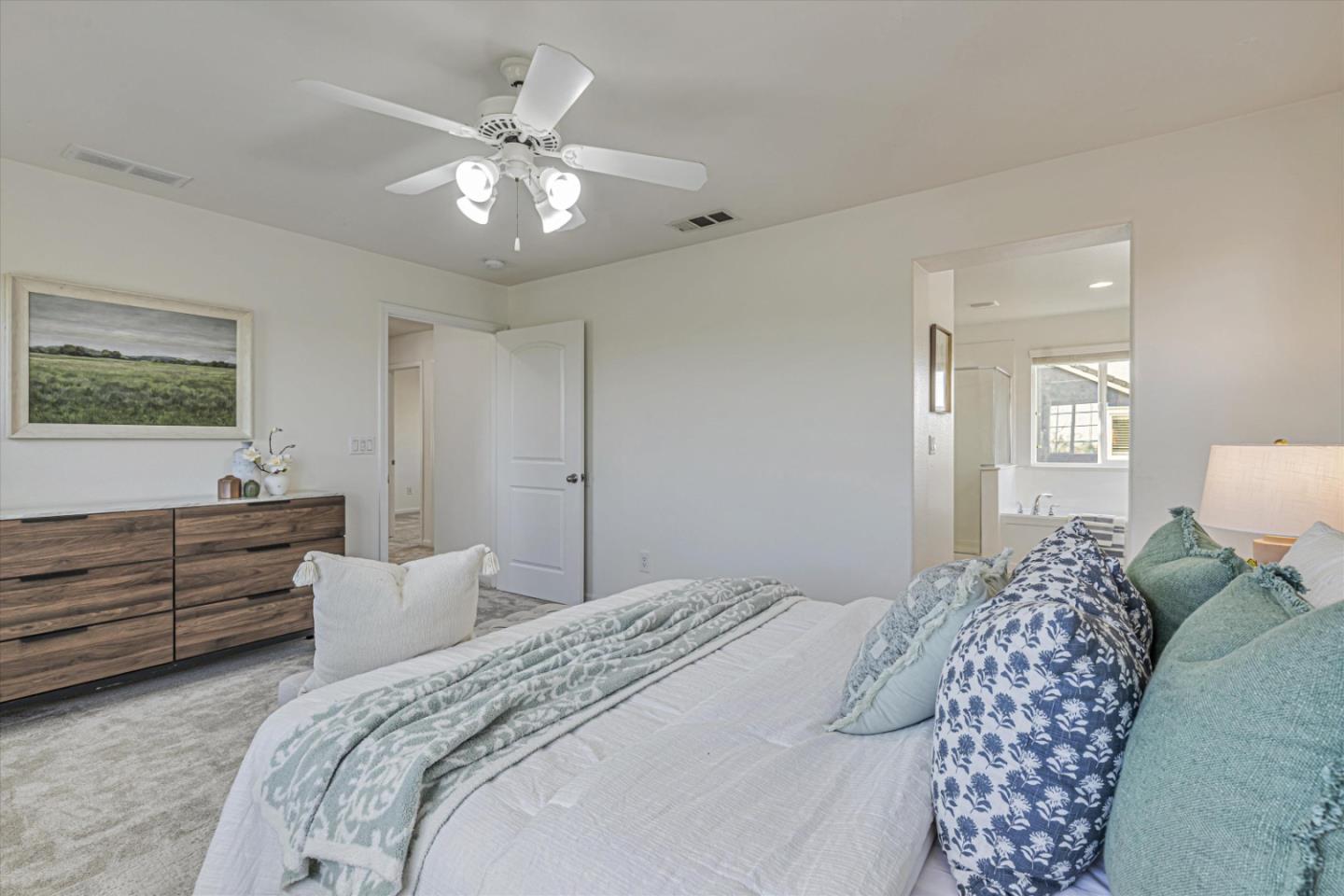 Detail Gallery Image 21 of 55 For 224 Cogburn Cir, Vacaville,  CA 95687 - 3 Beds | 2/1 Baths