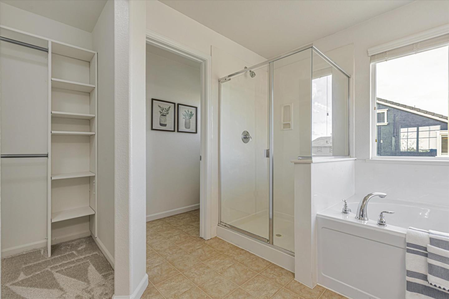 Detail Gallery Image 27 of 55 For 224 Cogburn Cir, Vacaville,  CA 95687 - 3 Beds | 2/1 Baths