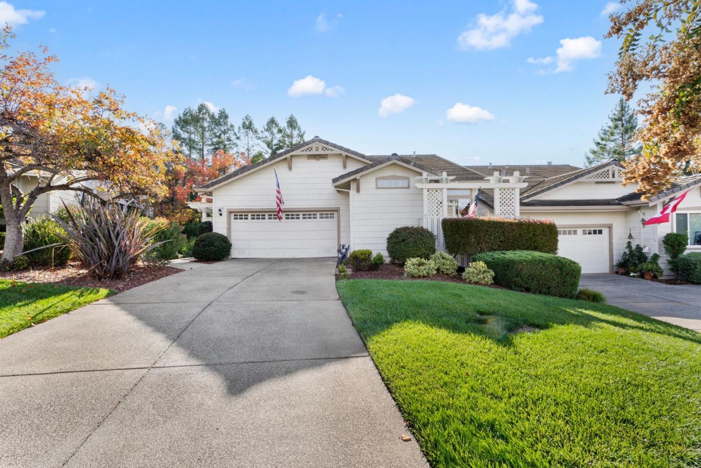 Detail Gallery Image 1 of 43 For 8708 Lomas Azules Pl, San Jose,  CA 95135 - 2 Beds | 2/1 Baths