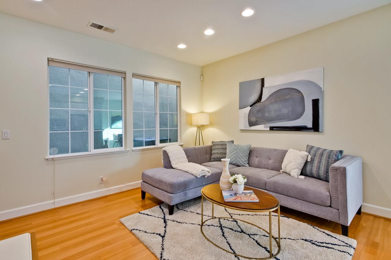 Detail Gallery Image 14 of 55 For 3733 Evangelho Cir, San Jose,  CA 95148 - 3 Beds | 2/1 Baths