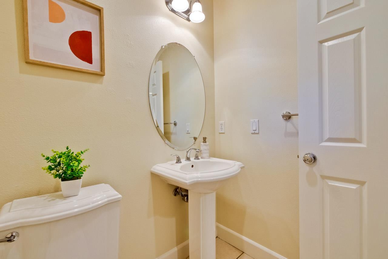 Detail Gallery Image 44 of 55 For 3733 Evangelho Cir, San Jose,  CA 95148 - 3 Beds | 2/1 Baths