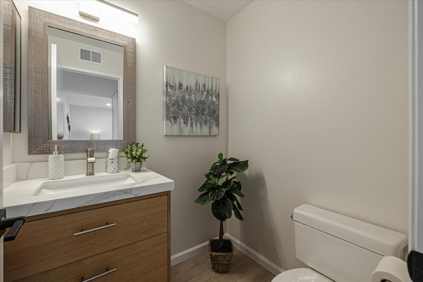 Detail Gallery Image 21 of 39 For 862 Cabot Ln, Foster City,  CA 94404 - 4 Beds | 2/1 Baths