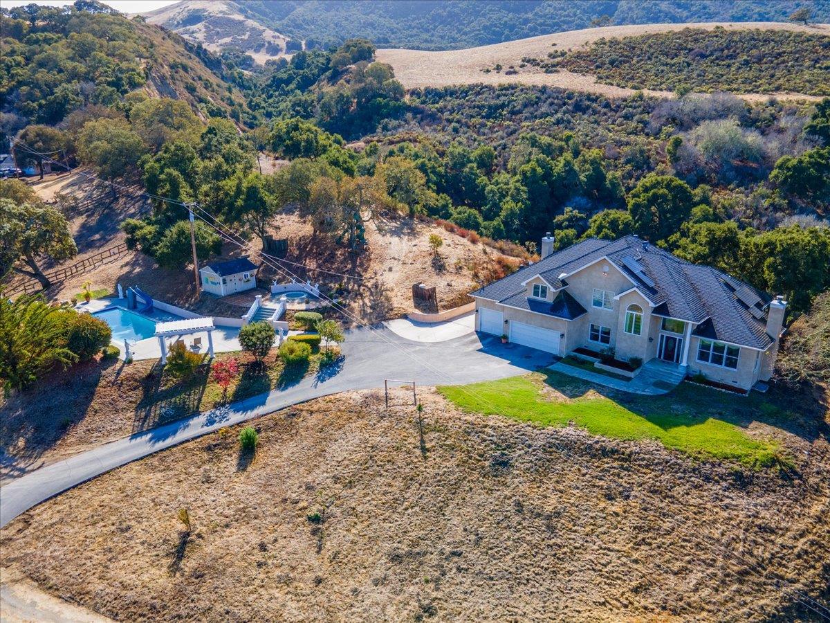 Detail Gallery Image 2 of 75 For 28837 Underwood Rd, Corral De Tierra,  CA 93908 - 5 Beds | 4 Baths