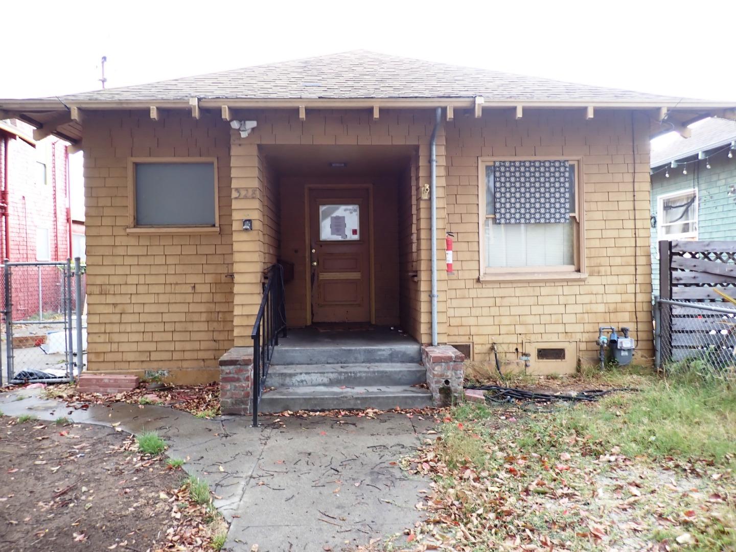 Front Image Thumbnail for ML81986583