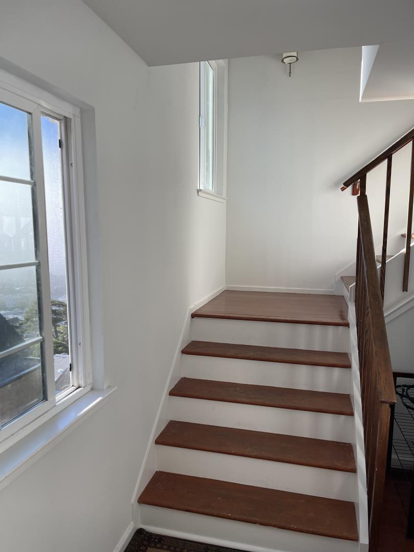 Detail Gallery Image 3 of 15 For 339 Melrose Ave, San Francisco,  CA 94127 - 3 Beds | 2 Baths