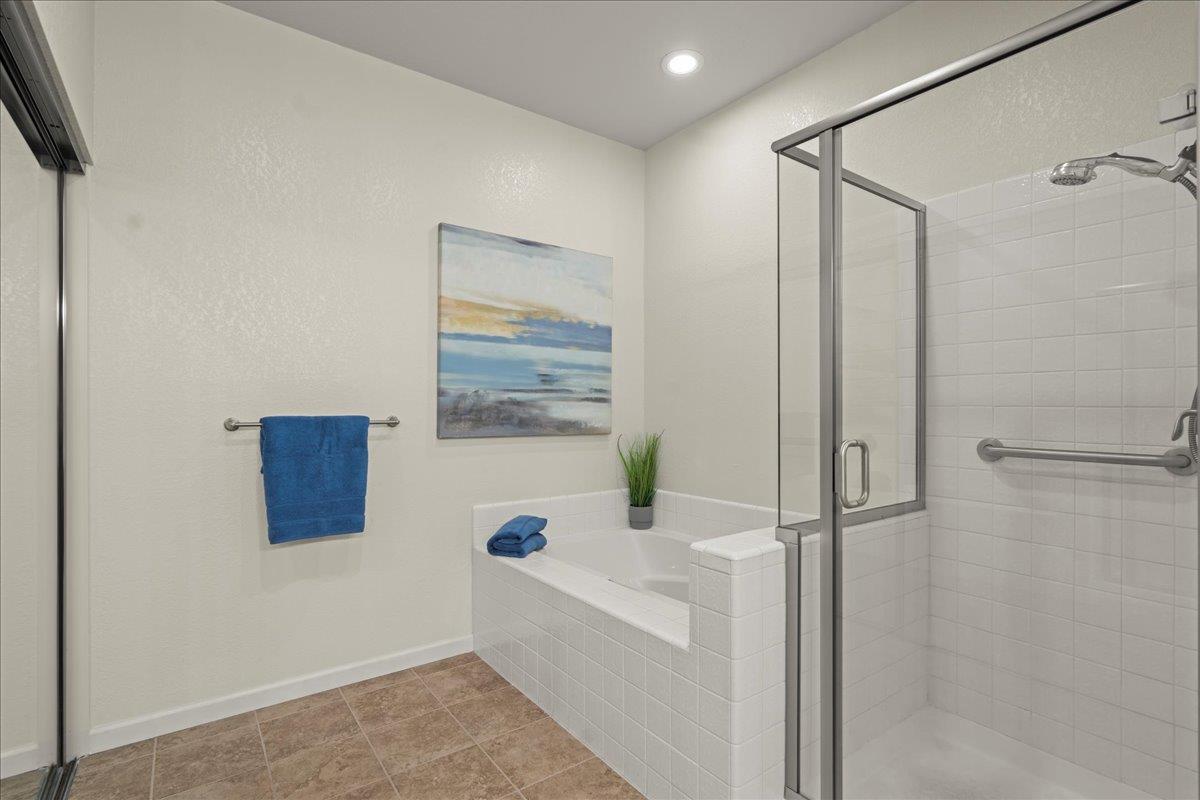 Detail Gallery Image 28 of 38 For 7677 Helmsdale Dr, San Jose,  CA 95135 - 2 Beds | 2 Baths