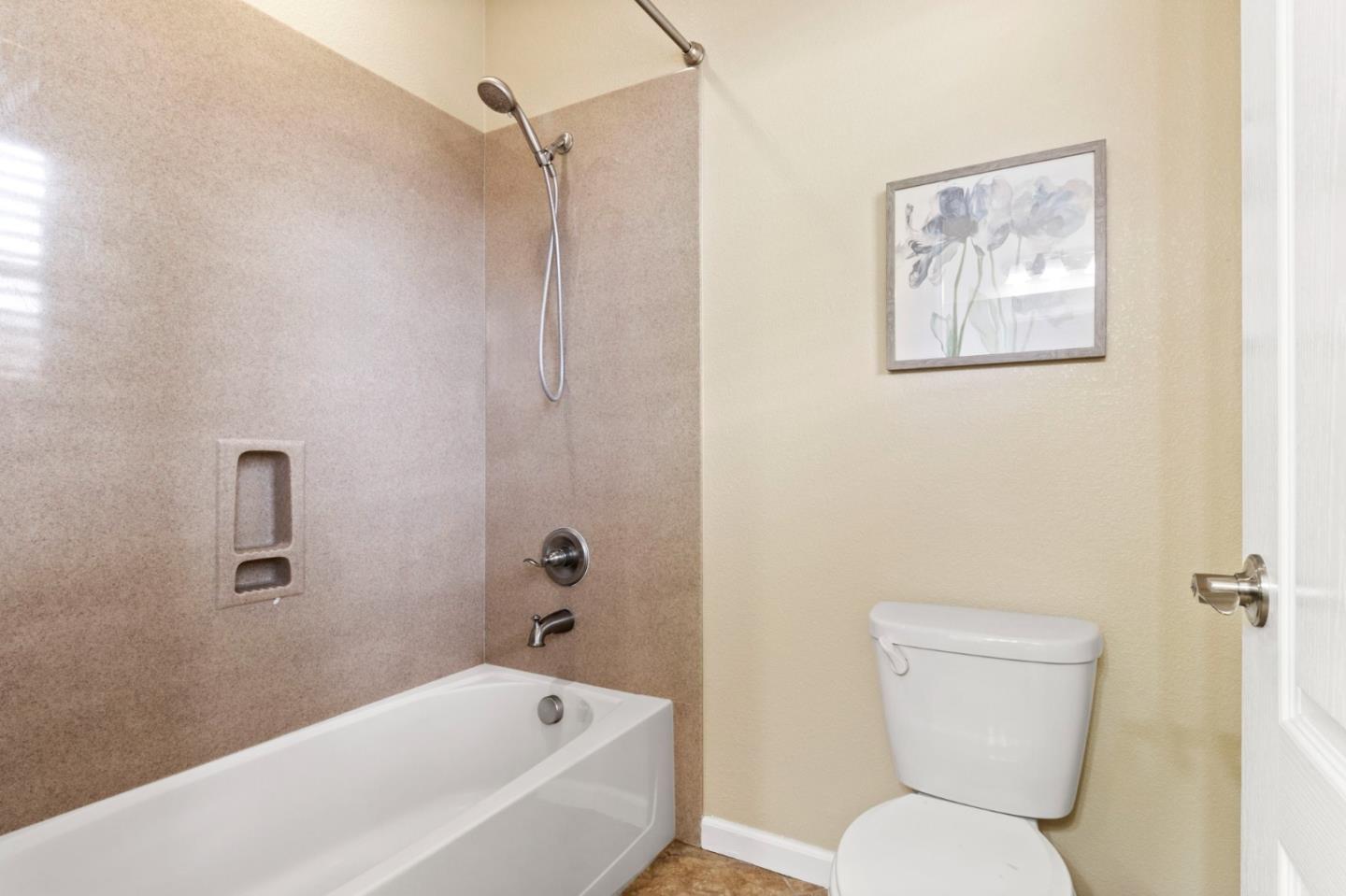 Detail Gallery Image 23 of 29 For 3135 Pleasant Lake Ln, San Jose,  CA 95148 - 4 Beds | 2/1 Baths