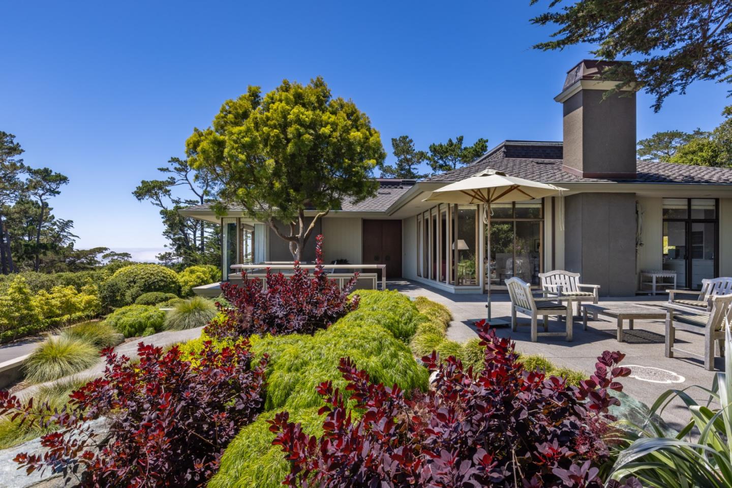 Detail Gallery Image 4 of 44 For 1483 Bonifacio Rd, Pebble Beach,  CA 93953 - 4 Beds | 4/3 Baths