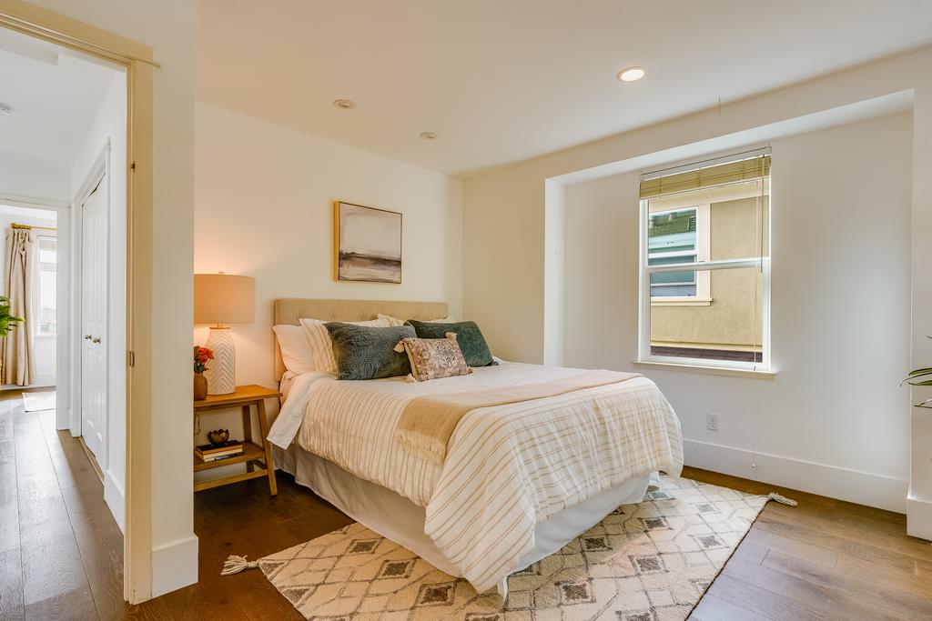 Detail Gallery Image 19 of 44 For 124 Grandview Ter, Santa Cruz,  CA 95060 - 2 Beds | 2/1 Baths