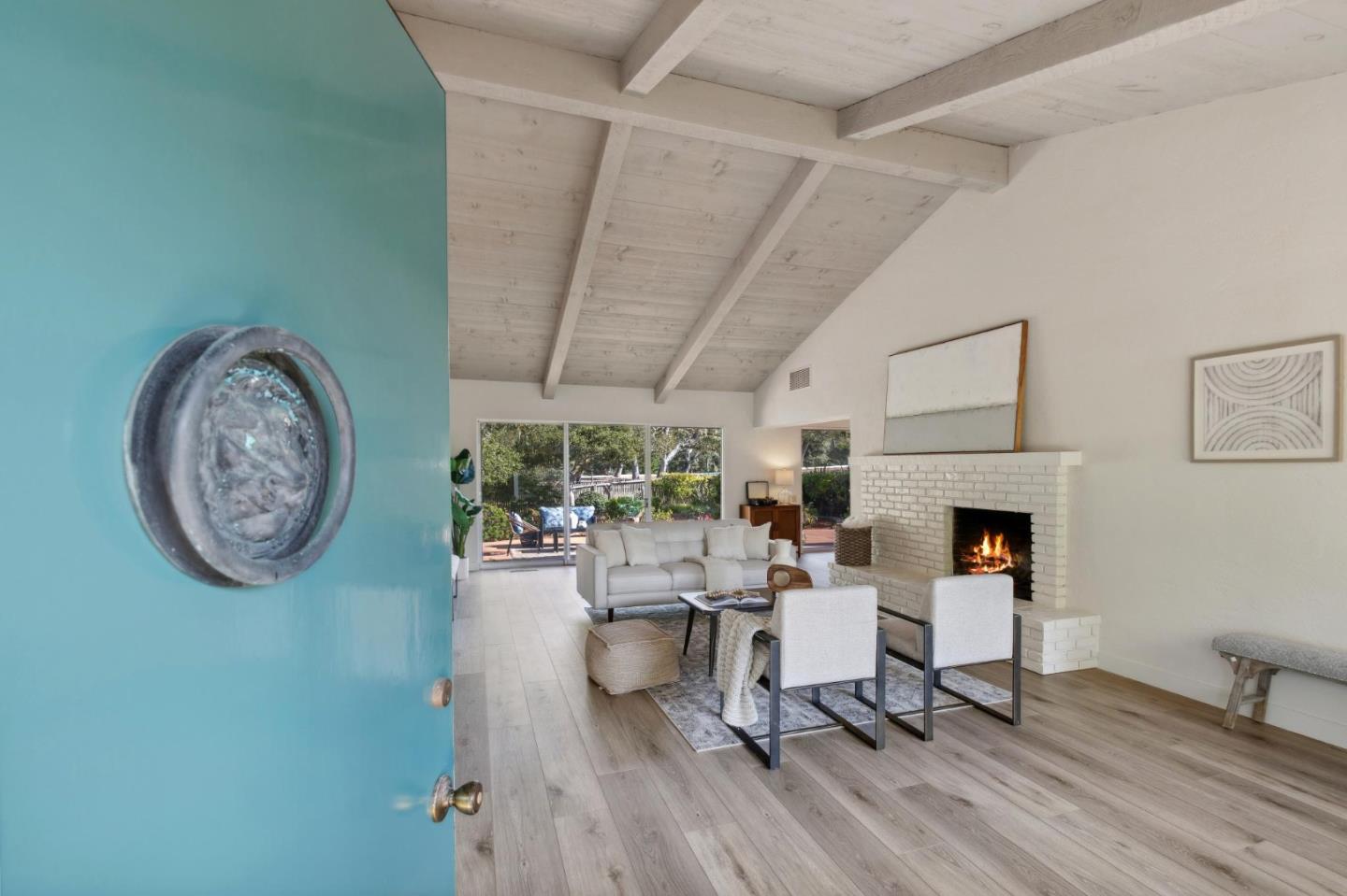 Detail Gallery Image 5 of 43 For 1109 Arroyo Dr, Pebble Beach,  CA 93953 - 3 Beds | 4/1 Baths